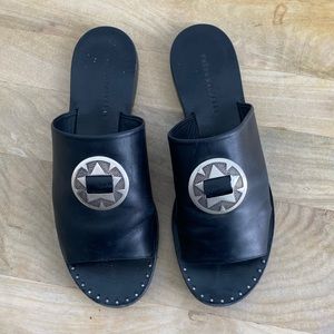 FRĒDA SALVADOR sandals